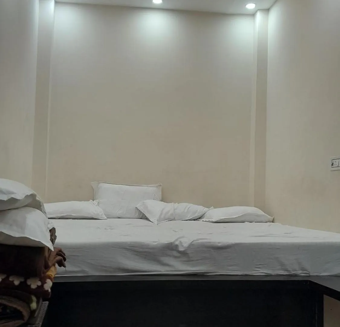 Amar Paying Guest House Varanasi